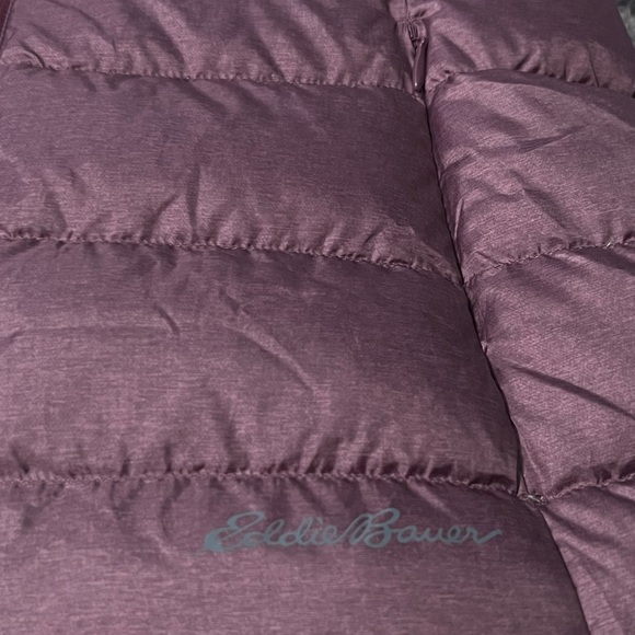 CirrusLite Down Puffer Vest ~ Purple / Dark Berry ~ Size XS Women's ~ EB650 - Picture 6 of 9